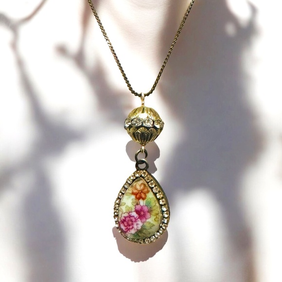 Bavaria China Teardrop Floral Pendant Necklace W/ Rhinestones & Gold-Tone Chain - Picture 3 of 14